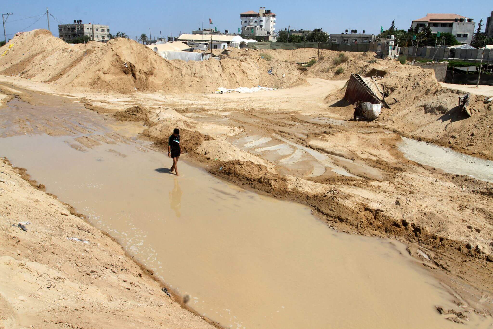 Flooding in Gaza from Egyptian destruction of tunnels. (Photo: Isra Saleh El-Namy)