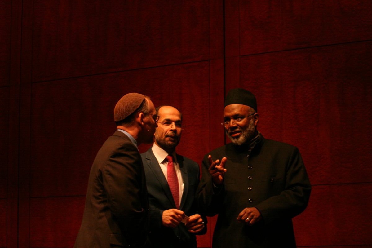 Left to right: Jason Kimelman-Block, Bend the Arc; Nihad Awad, executive director of CAIR; Johari Abdul-Malik, Imam at Dar Al-Hijrah in Northern Virginia. (Photo: Wilson Dizard)