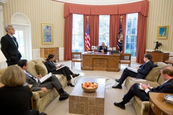 Obama talks to Netanyahu on the phone Oct. 28, photo by Pete Souza