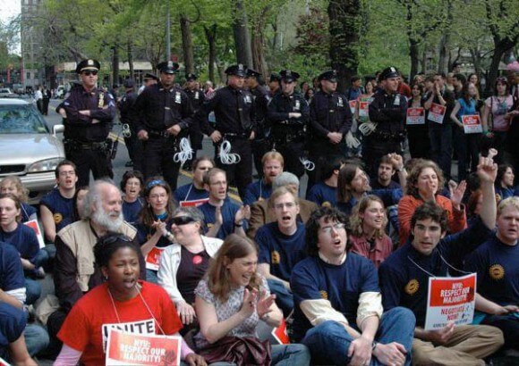 Cary Nelson (second row, left) with outgoing AAUP president Jane Buck blocking a street at the NYU graduate assistants’ strike, April 27, 2006.