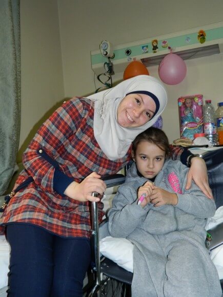 Yasmeen has paid a visit in a hospital in Jordan where an injured 8-year-old girl from Syria, Farah, lays after losing her leg from a bomb.