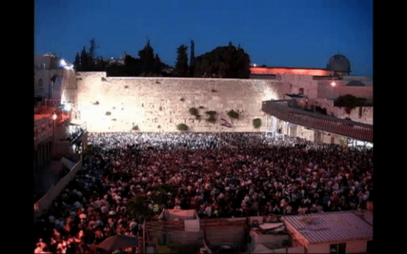 Western Wall prayers for missing Israeli teens