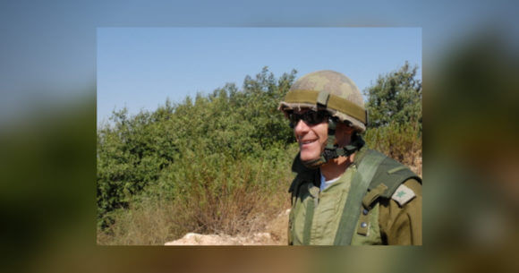 Michael Oren in uniform, northern Israel, overlooking Lebanon, 2006. Photo by Michael Totten