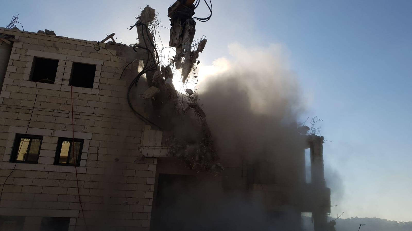 Israeli forces demolished 10 buildings in Sur Bahir on Monday, July 22, 2019 (Photo: All That's Left: Anti-Occupation Collective)