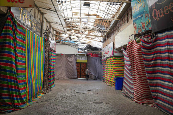  Closure of a large market as a preventive measure amid fears of the spread of the novel coronavirus disease in the Iraqi city of Dohuk, on March 16, 2020. (Photo: Ismail Adnan/APA Images)
