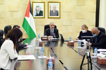 Palestinian Prime Minister Mohammad Shtayyeh meets with donor countries to Palestine, in the West Bank city of Ramallah, on December 2, 2020. (Photo: Prime Minister Office)
