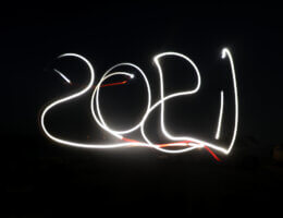 Luminous neon light that forms the word "2021", in Gaza city, on December 29, 2020. (Photo: Mahmoud Ajjour/APA Images)