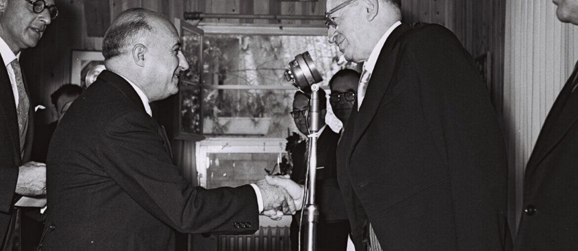 Jorge García Granados meets Israeli President Yitzhak Ben Zvi in Jerusalem, 1955 (Photo: Israeli Government Press Office/Wikimedia)