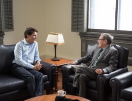 Justin Trudeau meeting with Irwin Cotler in 2016. (Photo: Twitter/@JustinTrudeau)