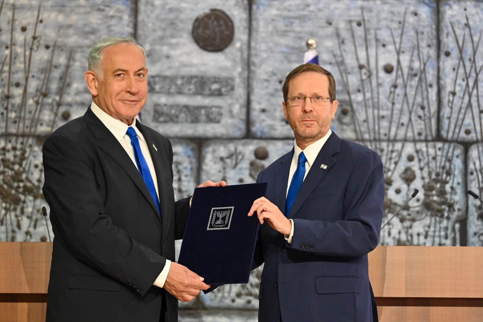 The Americans most culpable for Netanyahu's 'Jewish' revolution are silent as Israel implodes – Mondoweiss - Vimarsana News
