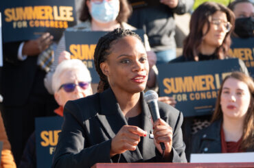 Summer Lee campaigns for Congress. (Photo: Mark Dixon)