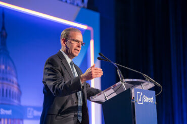 Jeremy Ben-Ami addressing J Street's 2022 National Conference in Washington DC (Photo: J Street/Twitter)