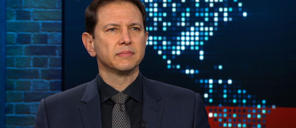Ronen Bergman being interviewed by CNN's Christiane Amanpour on January 26, 2023. (Screenshot)