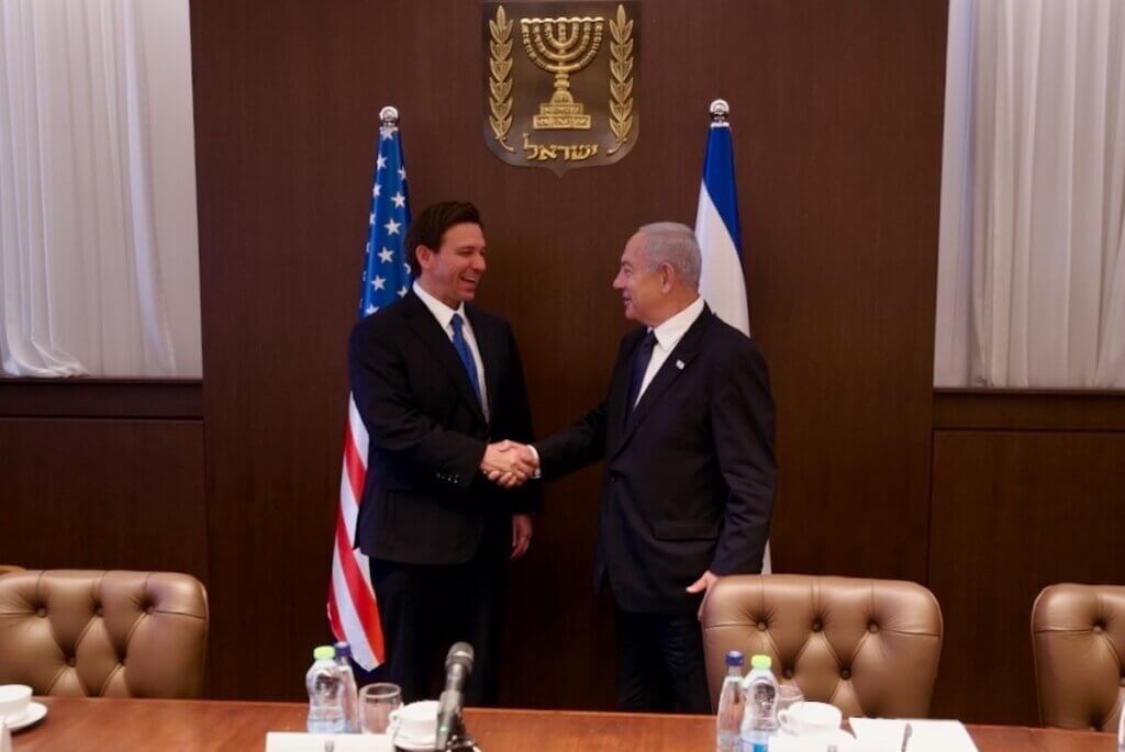 Florida Governor Ron DeSantis shakes hands with Israeli Prime Minister Benjamin Netanyahu in Jerusalem, April 28, 2023. (Courtesy of the Executive Office of the Governor)