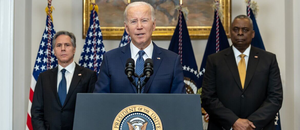Joe Biden, joined by Secretary of State Antony Blinken and Defense Secretary Lloyd Austin, delivers remarks on January 25, 2023, in the White House. (Official White House Photo by Cameron Smith)