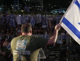 A promotional still from the '60 Minutes' report on the Israeli judicial protest movement that aired on September 17, 2023. (Image: CBS News)