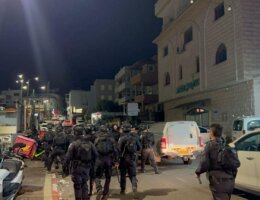 Israeli police force was waiting for demonstrators in Umm al Fahm, October 19, 2023 (Photo: Arab 48)