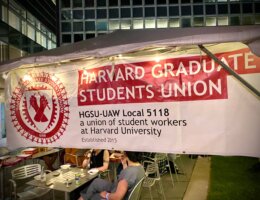 A Harvard Graduate Students Union banner (Photo: Twitter/@hgsuuaw)