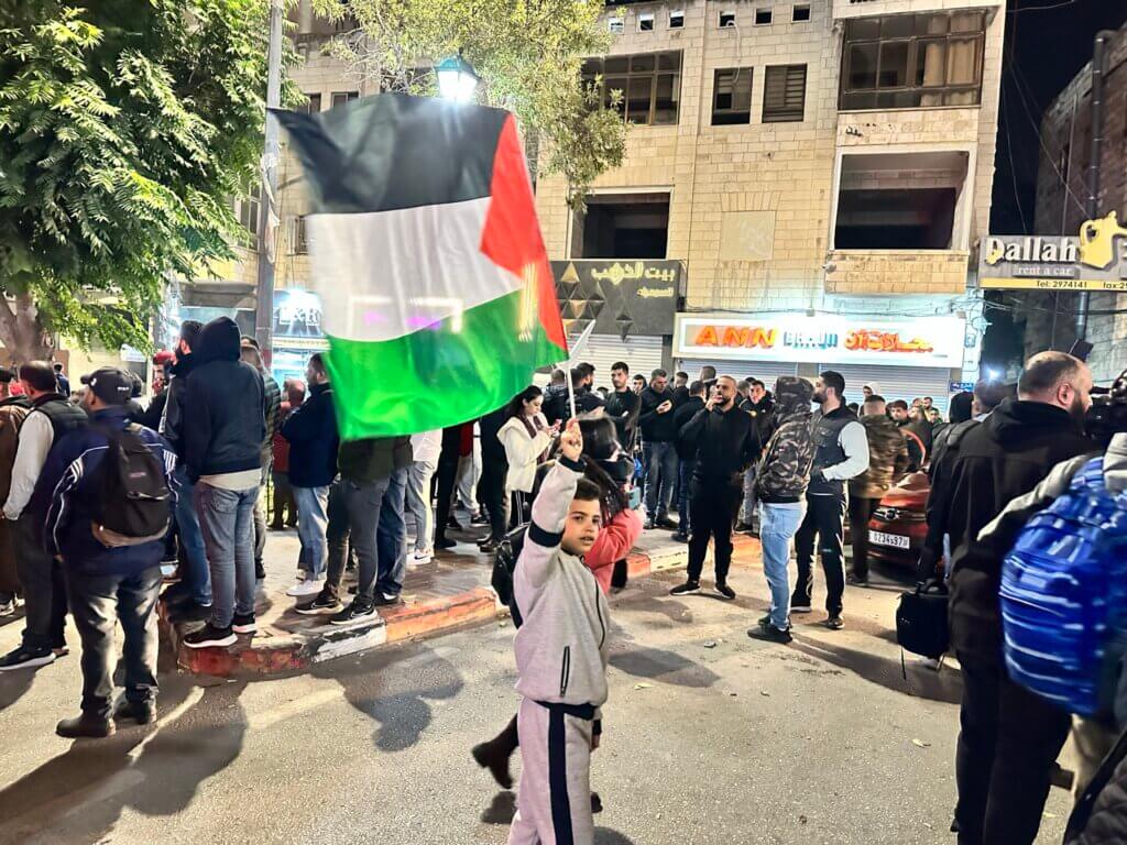 Palestinians gathered in Ramallah to celebrate the release of the Palestinian children set to be freed from Israeli prisons for the third consecutive day.