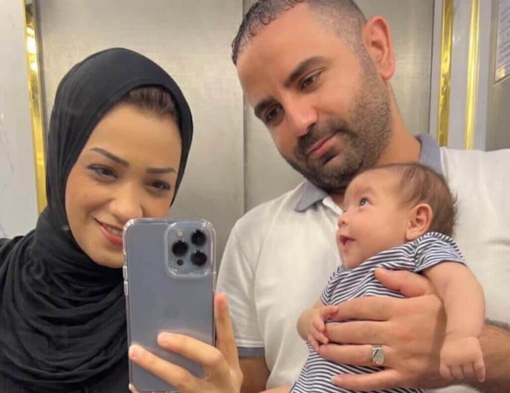 Maram (left) and her husband and daughter Yumna (right)