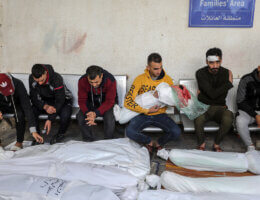 Palestinians grieve their relatives and loved ones killed in an Israeli air strike, at Al-Najjar Hospital, December 7, 2023. (Photo: © Abed Rahim Khatib/dpa via ZUMA Press/APA Images)