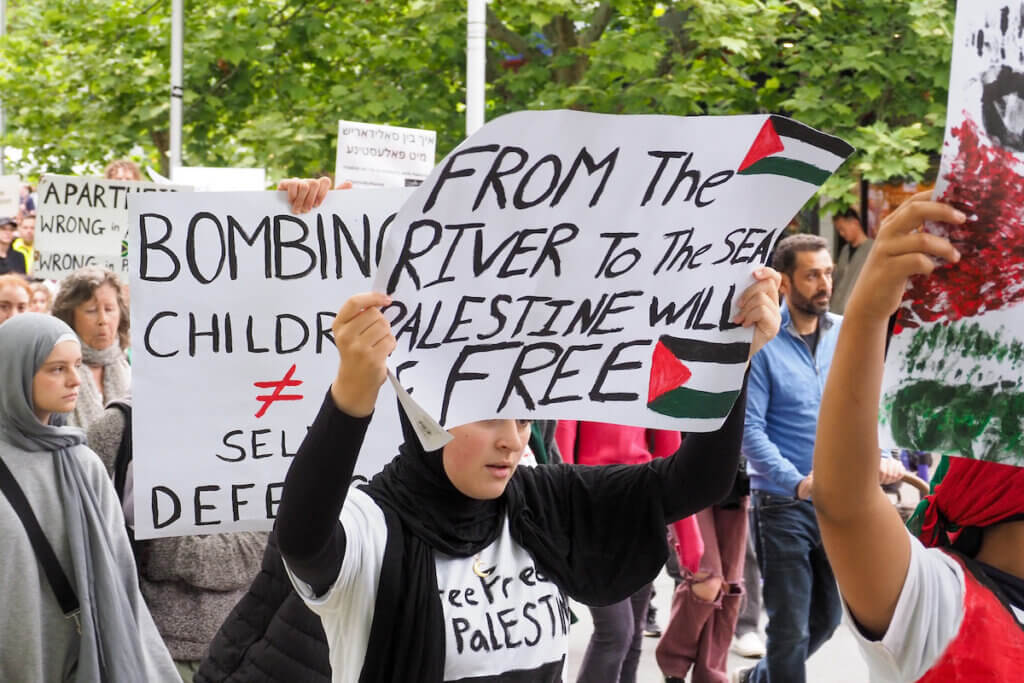 Protesters in Canberra, Australia gather in solidarity with Palestine and call for an immediate ceasefire in Gaza, November 4, 2023. (Photo: Leo Bild/Flickr)