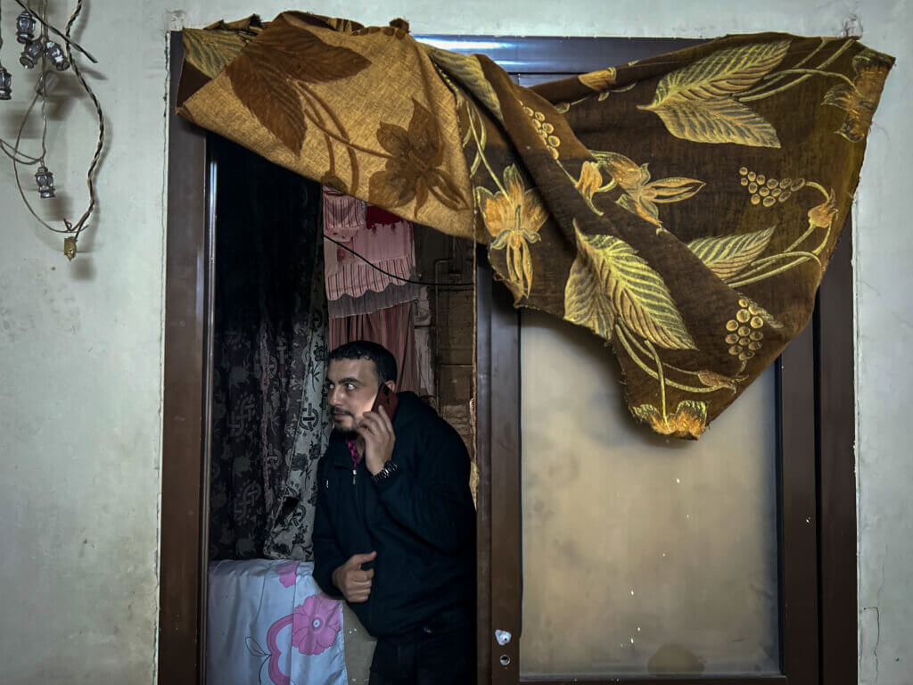 Fadi Mohamed Ahmed Shabat, a migrant worker from Gaza who is stuck in Egypt since the start of the war. (Photo: Mohammed Salem)