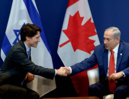 Israeli Prime Minister Benjamin Netanyahu and Canadian Prime Minister Justin Trudeau at the United Nations Climate Change Conference, Paris, 2015. (Photo: Israel Government Press Office National Photo Collection)
