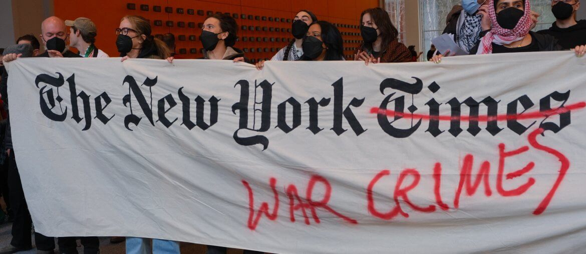 Writers Against the War on Gaza protest in the New York Times’ headquarters, March 14, 2024. (Photo: Julia Sharpe-Levine)