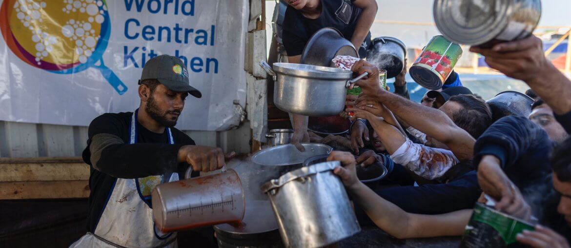 World Central Kitchen staff provide food in Gaza, January 2024. (Photo: World Central Kitchen)