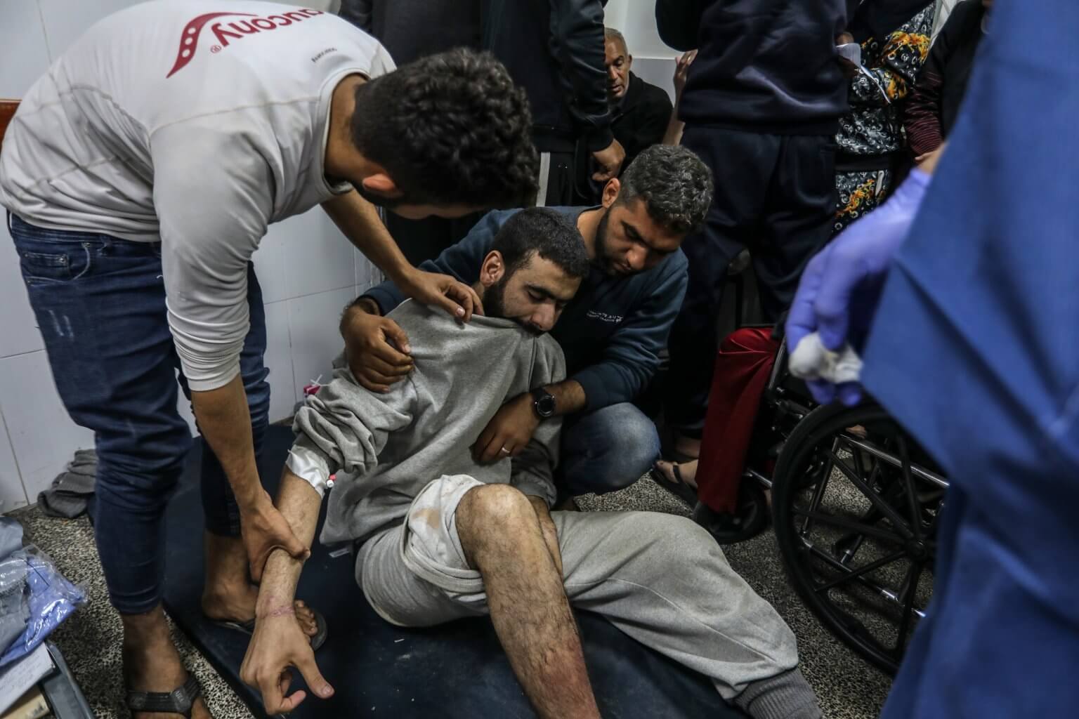How Israeli prison doctors assist in the torture of Palestinian detainees