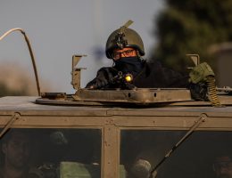 Israeli soldiers sit in a tank near the Israel-Gaza border after the end of a seven-day truce between Israel and Hamas, December 1, 2023, Kibbutz Beeri. (Photo: © Ilia Yefimovich/dpa via ZUMA Press/APA Images)