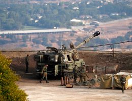An Israeli artillery unit carries out a military drill at the crossroads between Lebanon, Syria, and Israel on August 28, 2023. (Photo: © Atef Safadi/EFE via ZUMA Press/APA images)