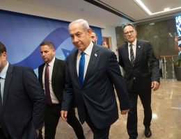 Israeli Prime Minister Benjamin Netanyahu, center, arrives for a weekly cabinet meeting in Jerusalem, September 10, 2023. (Photo: © Ohad Zwigenberg/EFE via ZUMA Press/APA Images)