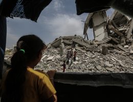 Palestinians try to go about their daily lives amid the rubble of buildings or their makeshift tents, in Gaza City, on April 06, 2025. (Photo: Omar Ashtawy/APA Images)