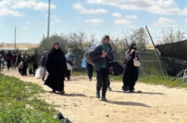 Palestinians flee their homes after the Israel army issued evacuation orders for a number of neighborhoods, following heavy Israeli strikes, in Rafah in the southern Gaza Strip on March 23, 2025. (Photo by Doaa el-Baz/apaimages)