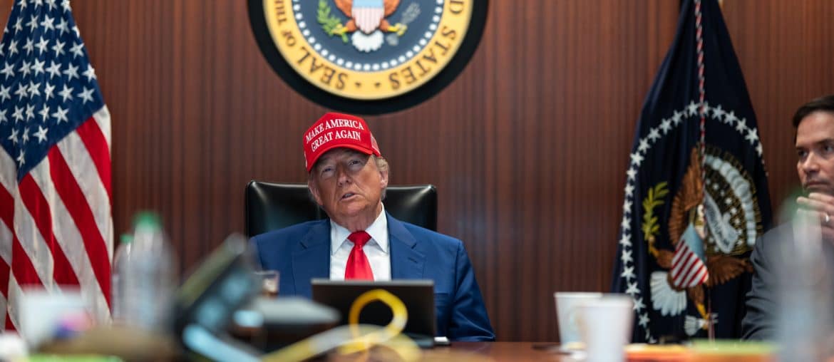 A photo released by the White House of Donald Trump in the White House Situation Room on June 21, 2025 in preparation for the U.S. attack on Iran. (Photo: The White House)