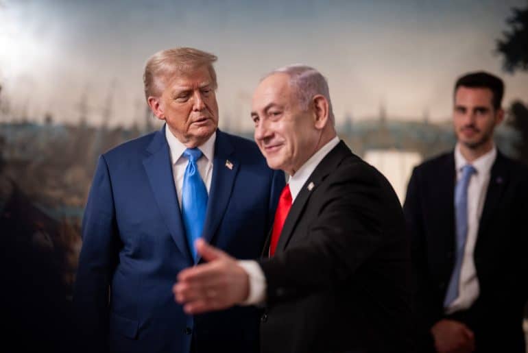 President Donald Trump and Israeli Prime Minister Benjamin Netanyahu speak in the Diplomatic Reception Room before a dinner, Monday, July 7, 2025, at the White House. (Official White House Photo by Daniel Torok)