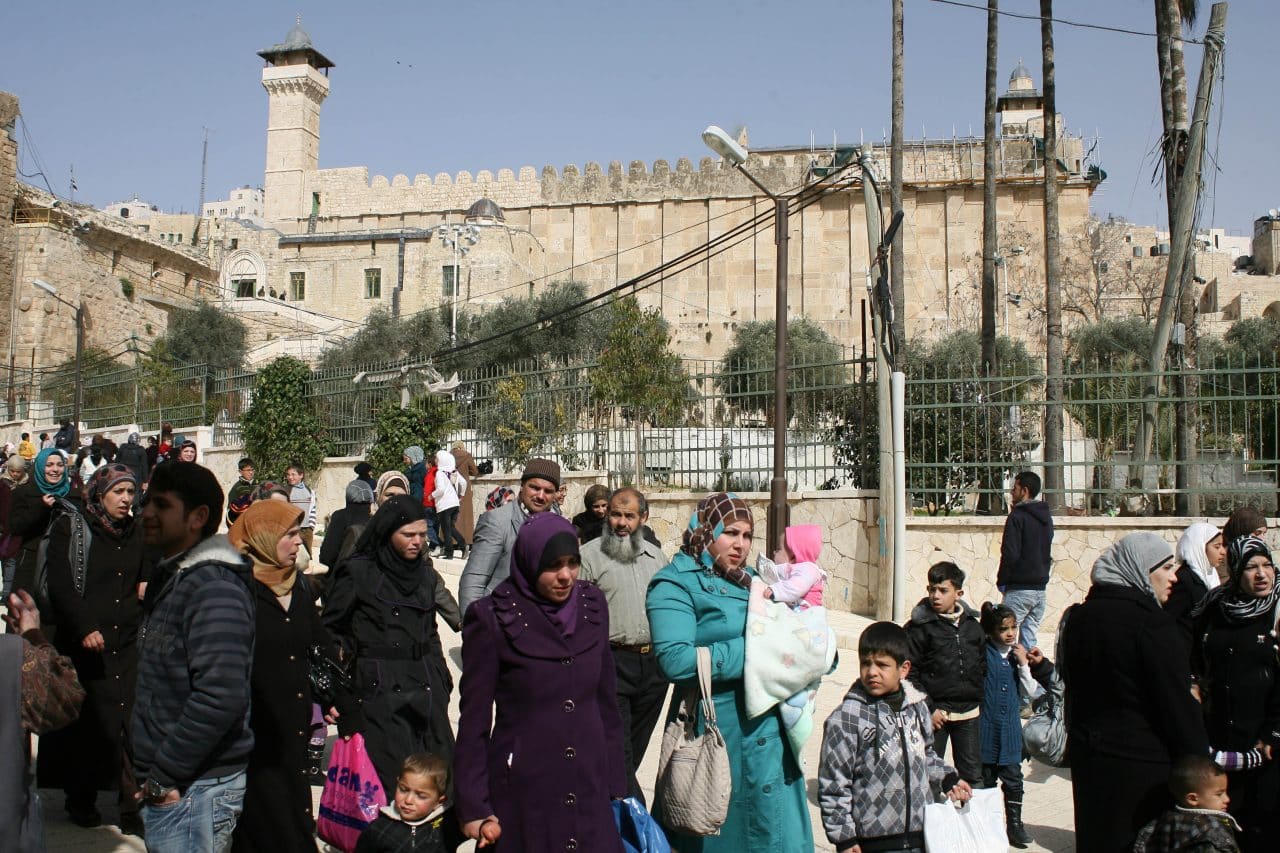Israel just handed ownership of a historic mosque in Hebron to Jewish ...