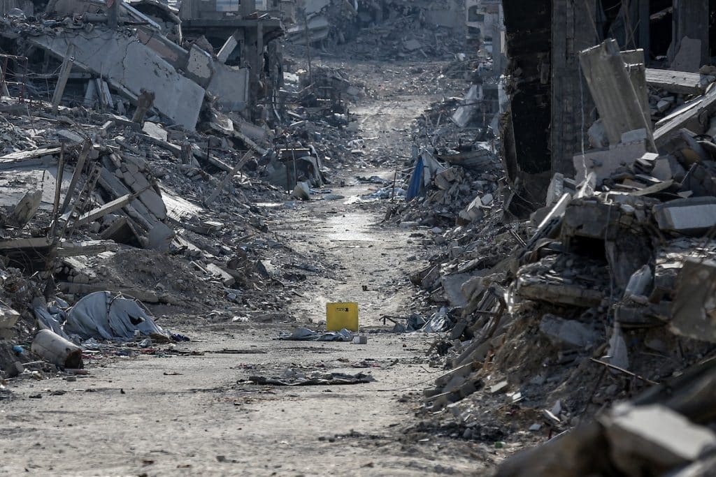 A yellow concrete block, placed by Israeli army, is seen in the Jabalia area in the northern Gaza Strip on November 2, 2025. (Photo: Omar Ashtawy/APA Images)
