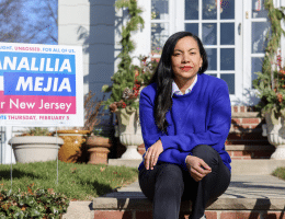 Analilia Mejia ( Analilia Mejia campaign)