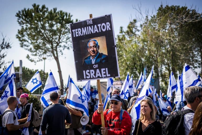 Israeli protesters during an judicial overall protests outside the Knesset in Jerusalem, February 20, 2023. (Photo: Ilia Yefimovich/dpa via ZUMA Press/APA Images)