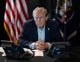 U.S. President Donald Trump oversees the war on Iran from Mar-a-Lago in Palm Beach, Florida, March 1, 2026. (Photo: White House/Daniel Torok/Flickr)