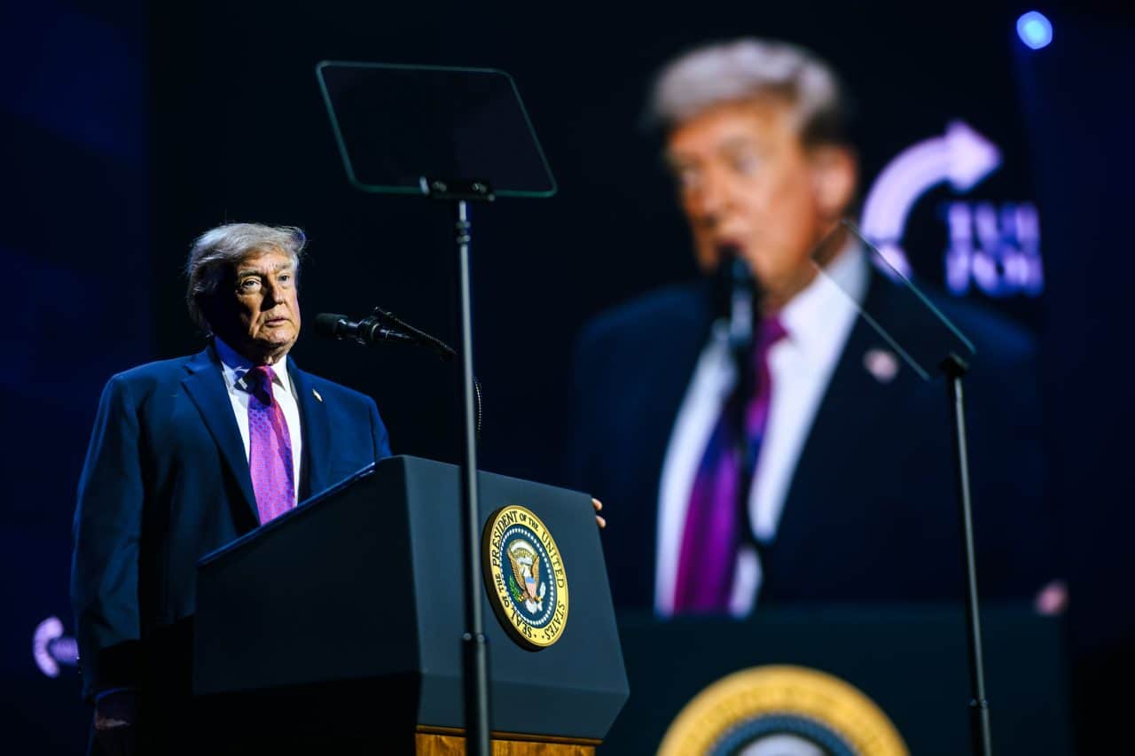 Trump knows he lost the Iran war, and is now desperate to find a way out