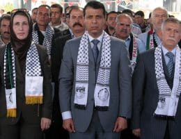 Oppositional Fatah leader Mohammed Dahlan (Center) at a festival at the Palestine Polytechnic University in Hebron, Oct 13, 2009. (Photo: Najeh Hashlamoun/APA Images)