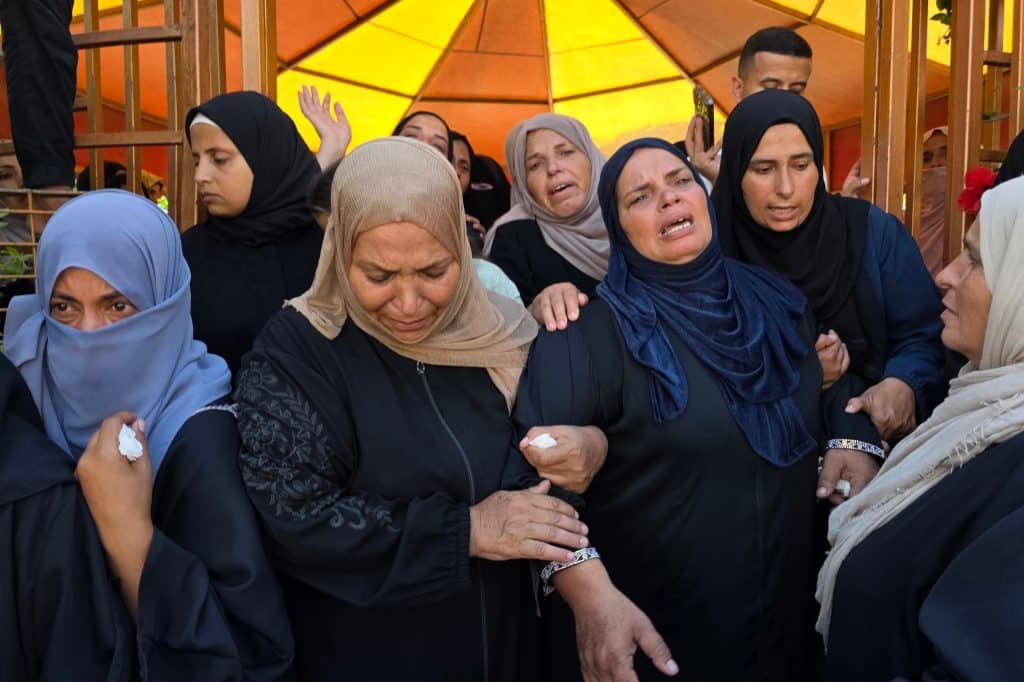 Funeral of 1-year-old Siwar Abu Daraz and her mother, Diana Abu Daraz, Nasser Medical Complex, Khan Younis, June 30, 2026. (Photo: Tariq Mohammad/APA Images)