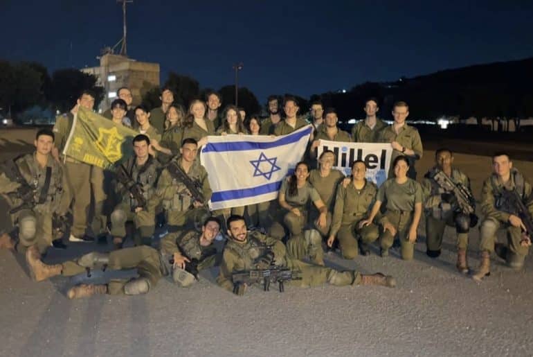 Students participating in the "Hillel on Base" program. (Photo: Instagram/hillelatbaruch)
