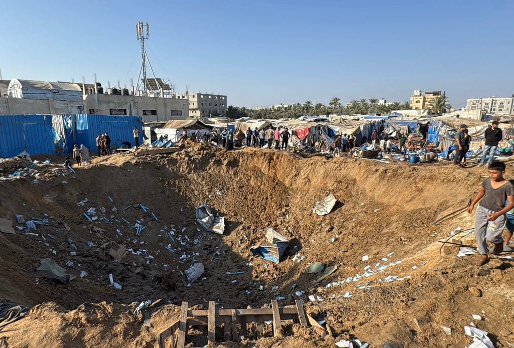 Aftermath of an Israeli airstrike on the pharmaceuticals warehouse of al-Aqsa Martyrs Hospital in Deir al-Balah, central Gaza, August 1, 2026. (Photo: Ahmed Ibrahim/APA Images)