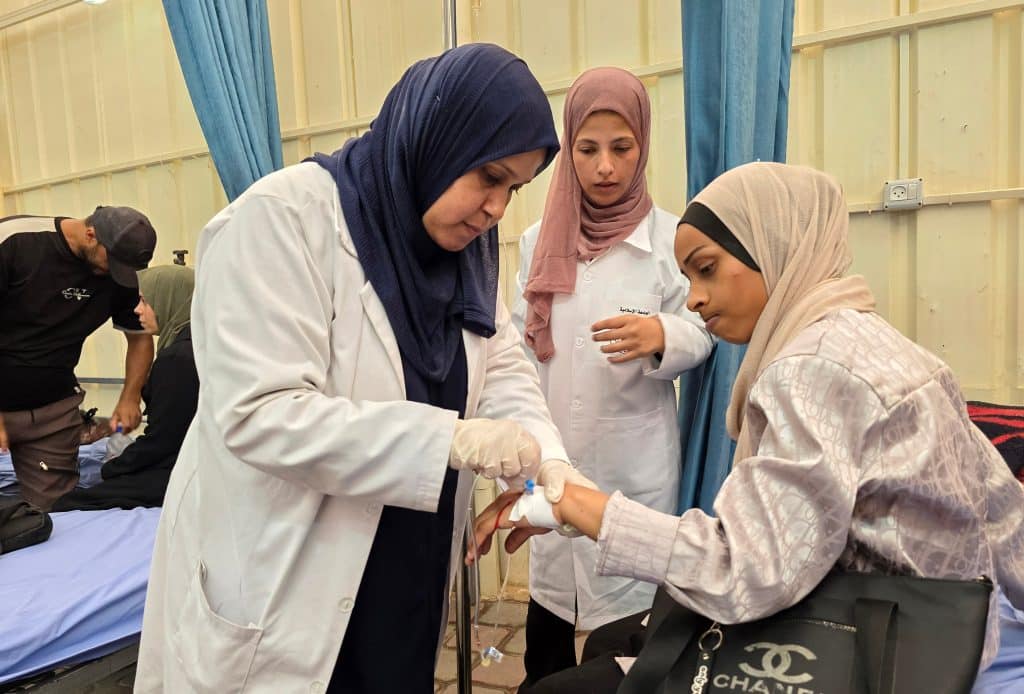 Palestinian cancer patients receive treatment at Nasser Medical Complex in Khan Younis, southern Gaza, August 5, 2026, (Photo: Tariq Mohammad/APA Images)