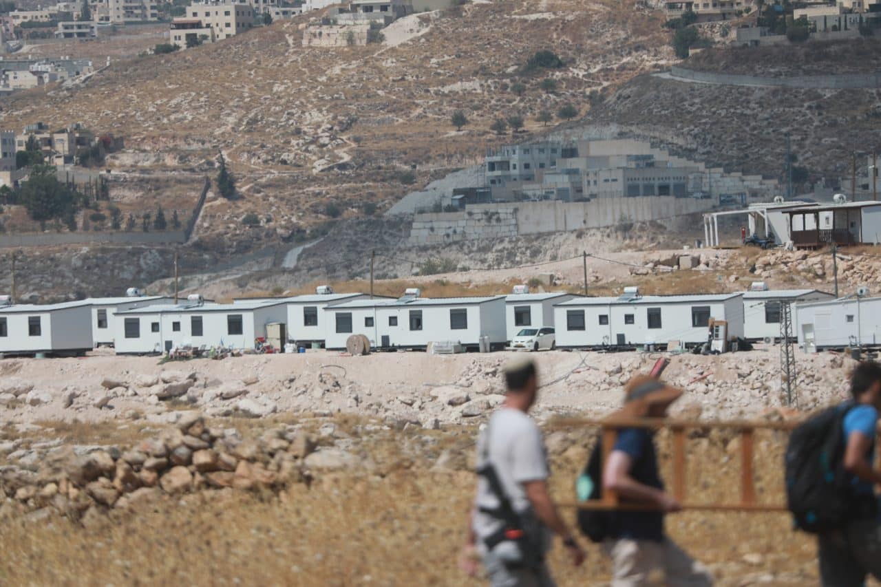 Israel merges two settler outposts near Jerusalem, furthering the fragmentation of the West Bank
